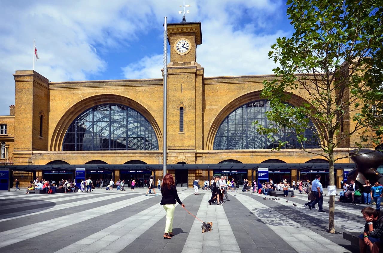 Travelers using same-day luggage storage at King’s Cross London